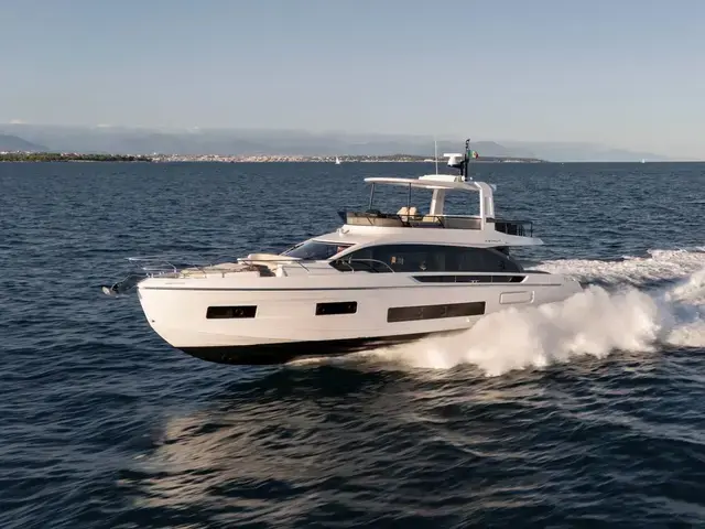 Azimut Fly 62