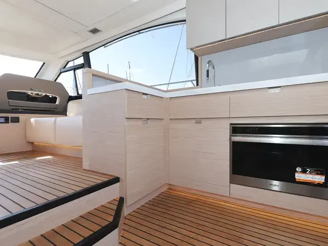 Beneteau 53