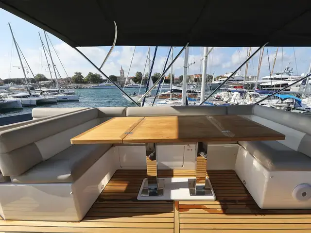 Beneteau 53