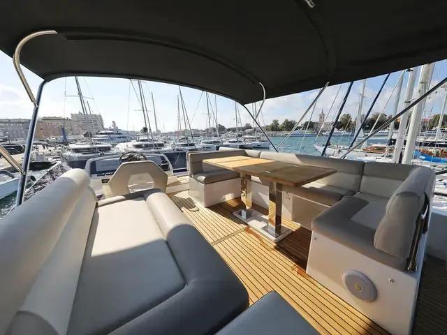 Beneteau 53