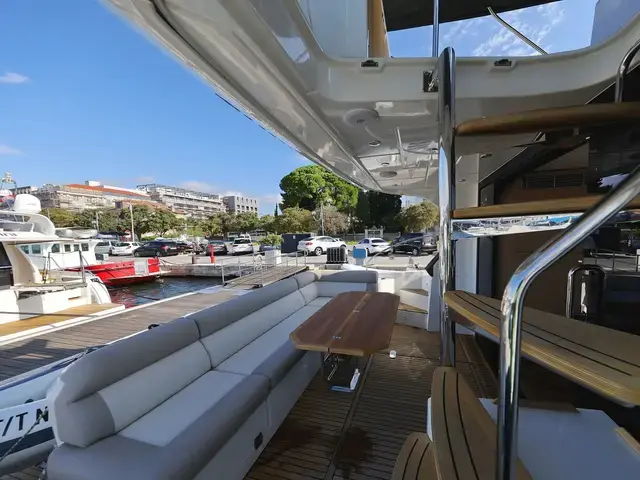 Beneteau 53