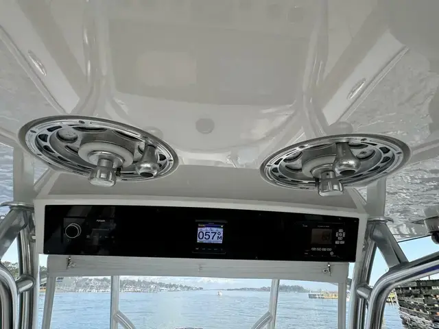 Valhalla Boatworks 33