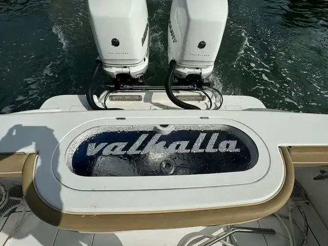 Valhalla Boatworks 33