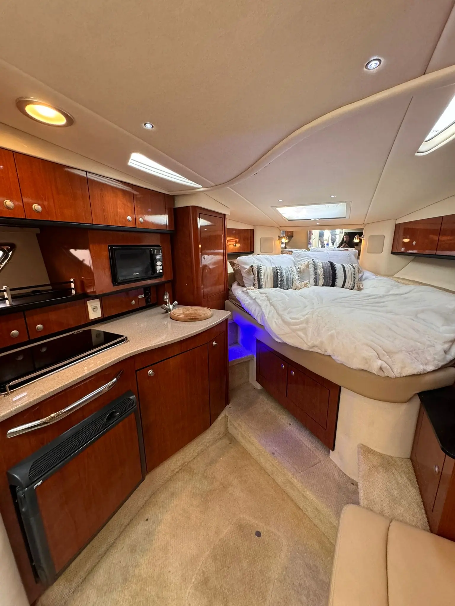 2007 Sea Ray 335 sundancer