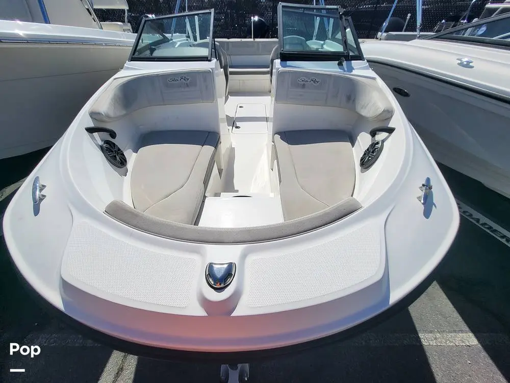 2020 Sea Ray spx 210 ob