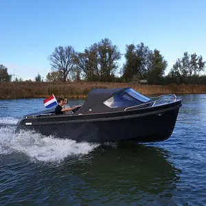 2024 Maxima 620 Retro Day Cruiser Boat