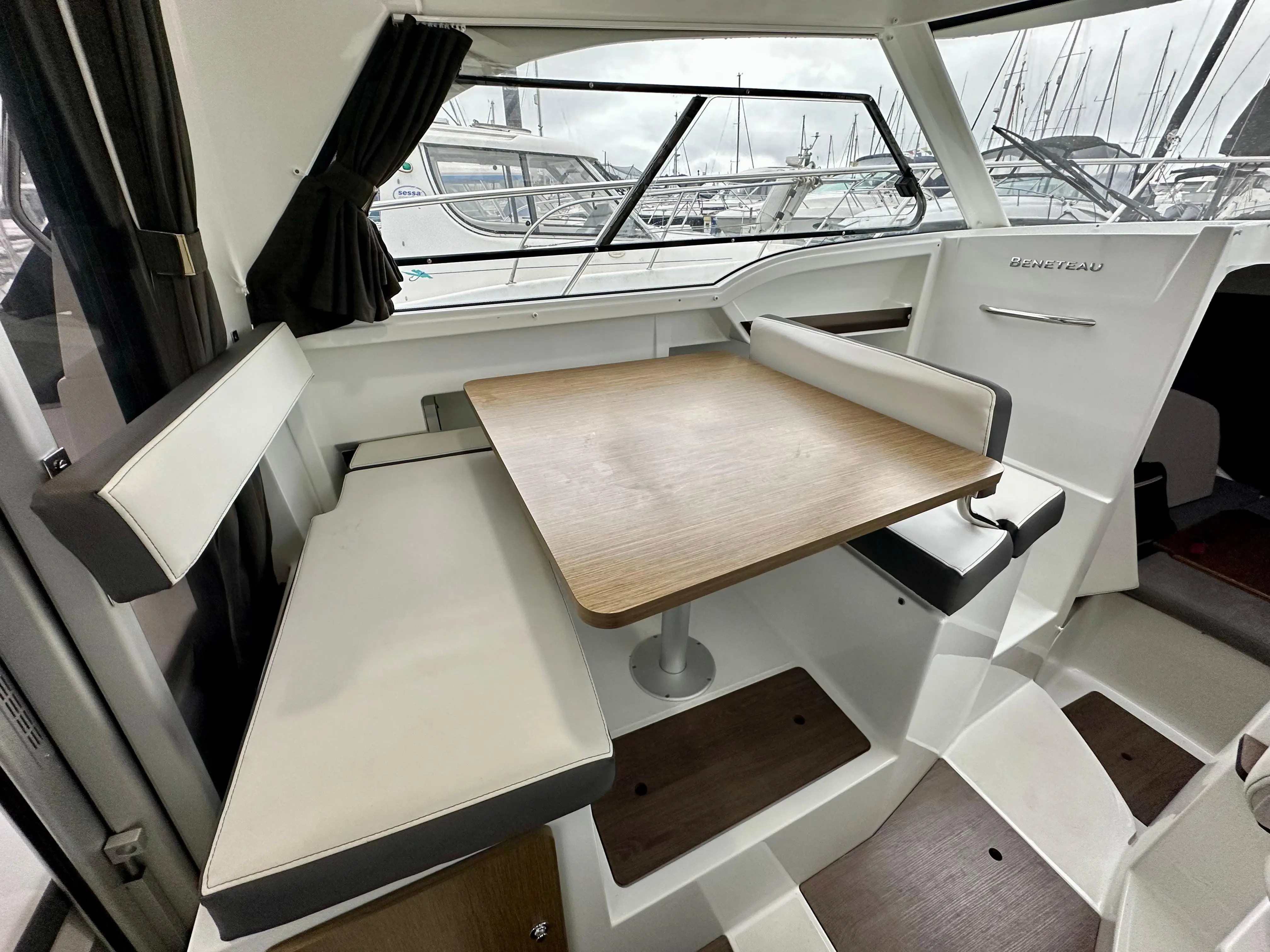 2019 Beneteau antares 8