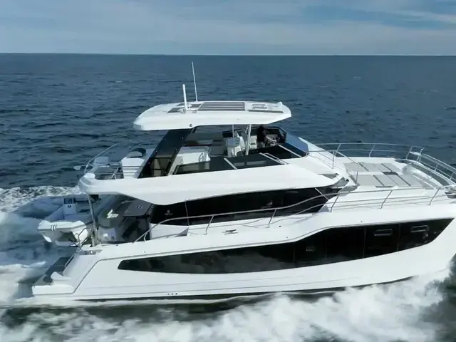 Aquila 50 Power Catamaran