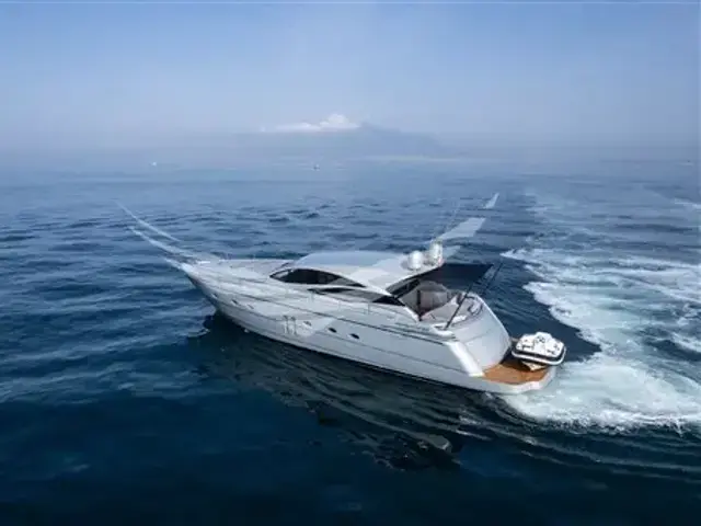 Pershing 62