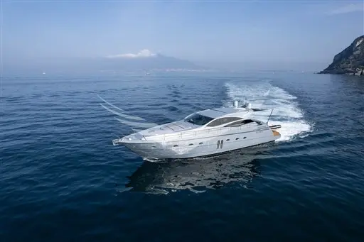 2005 Pershing 62