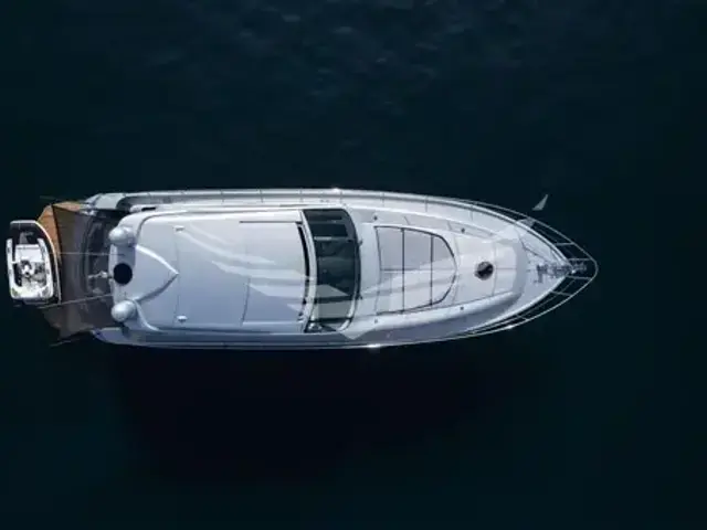 Pershing 62