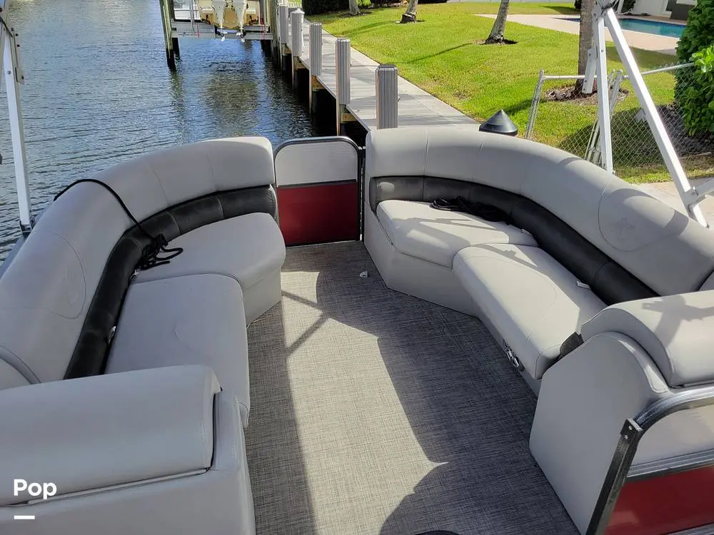 2017 Misty Harbor tritoon 2585