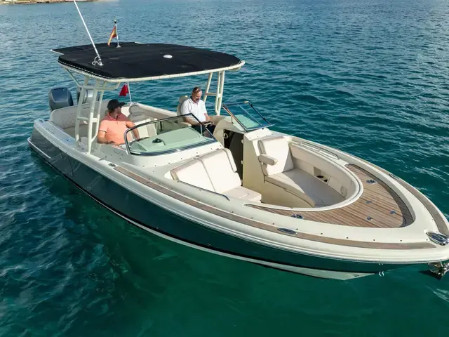 Chris Craft 30 Calypso