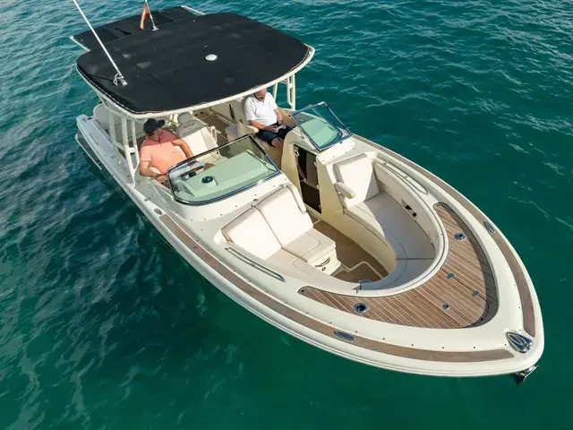 Chris Craft 30 Calypso