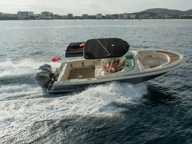 Chris Craft 30 Calypso