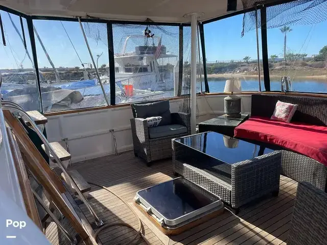 Trader 43 Double Cabin