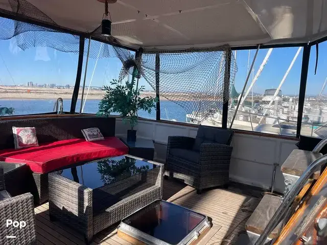 Trader 43 Double Cabin