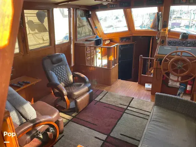 Trader 43 Double Cabin