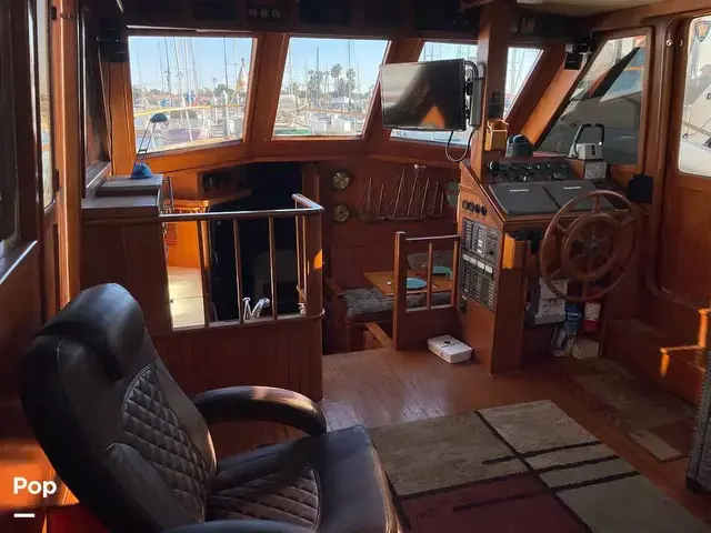 Trader 43 Double Cabin