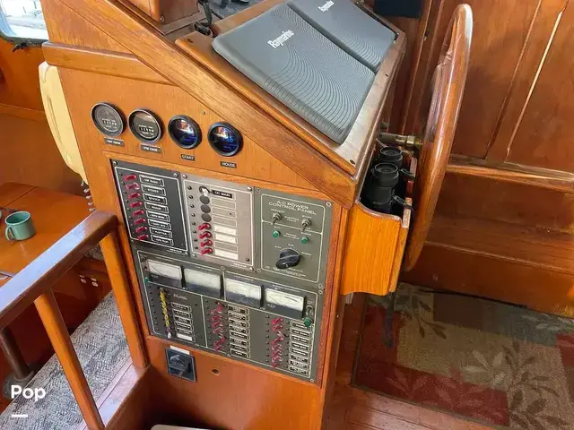 Trader 43 Double Cabin