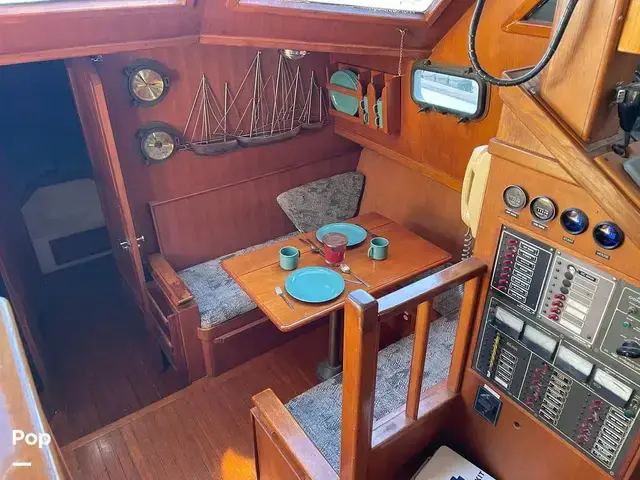 Trader 43 Double Cabin