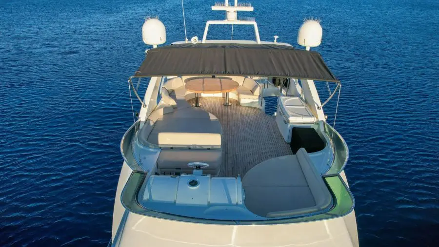 2009 Azimut 75 flybridge