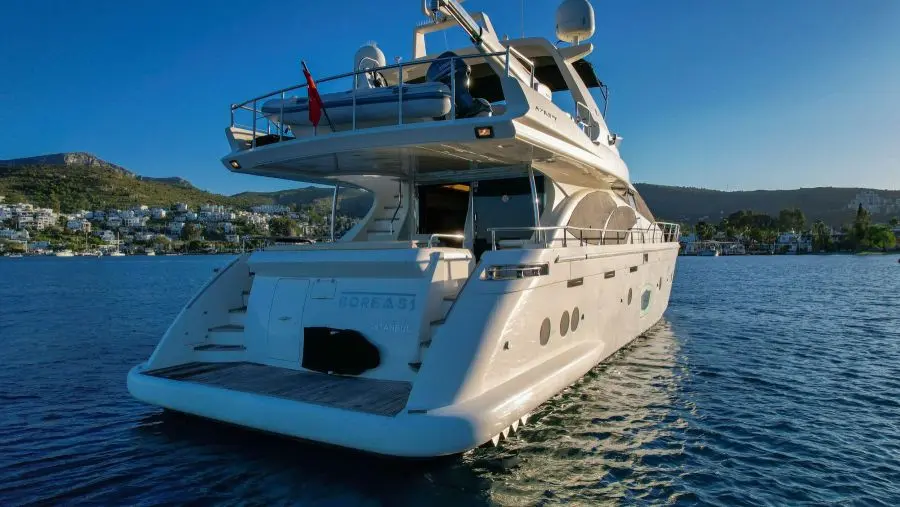 2009 Azimut 75 flybridge