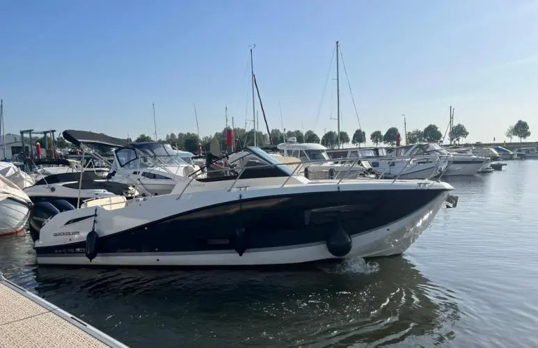 2019 Quicksilver 875 sundeck