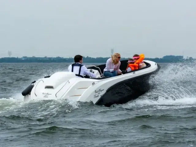 Oud Huijzer 580 tender