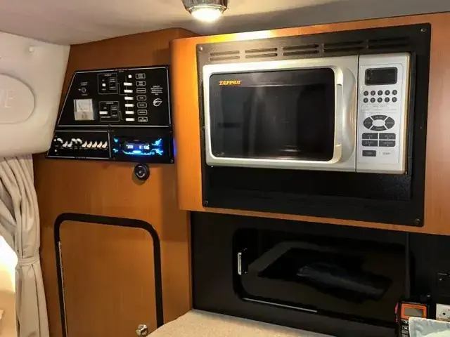 Crownline 315 Scr