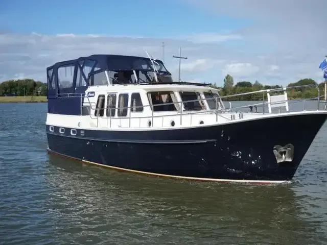 Motor Yacht Vripack Spiegelkotter 11.50 AK