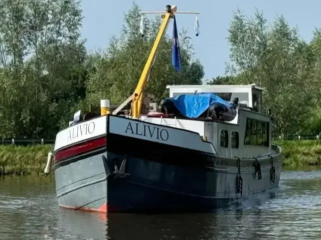 Motor Yacht Luxe Motor 27.70 VS Varend Woonschip