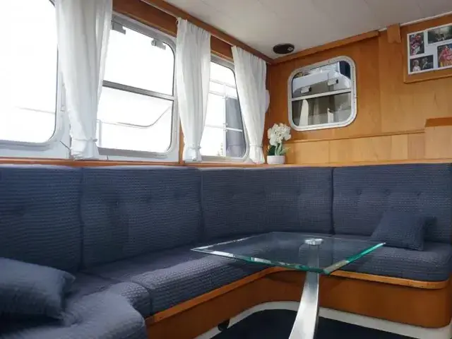 Motor Yacht Vripack Spiegelkotter 11.50 AK