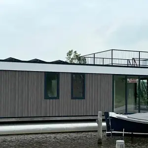  Houseboat 1500 Exclusive var