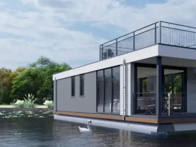 Houseboat 1500 Exclusive var