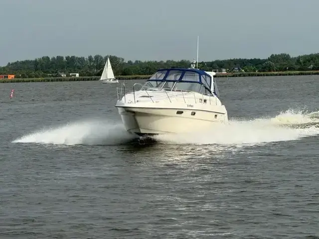 Sealine S 37 Sports Cruiser