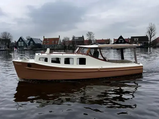 Motor Yacht Kofferdek Kruiser 8.80 OK