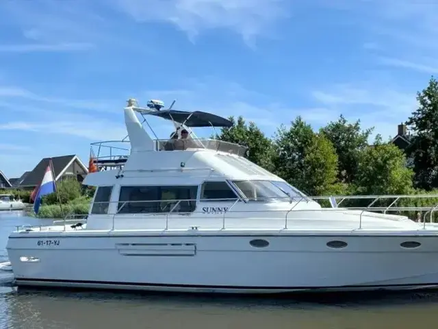 Whitewater Wolfe 46 Flybridge