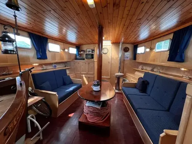 Motor Yacht Combi Kotter 14.95 AK