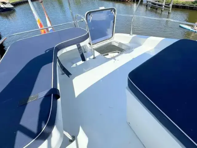 Whitewater Wolfe 46 Flybridge