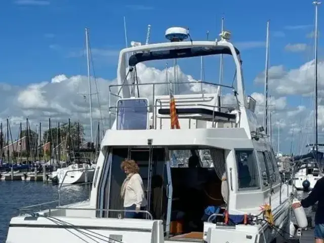 Whitewater Wolfe 46 Flybridge