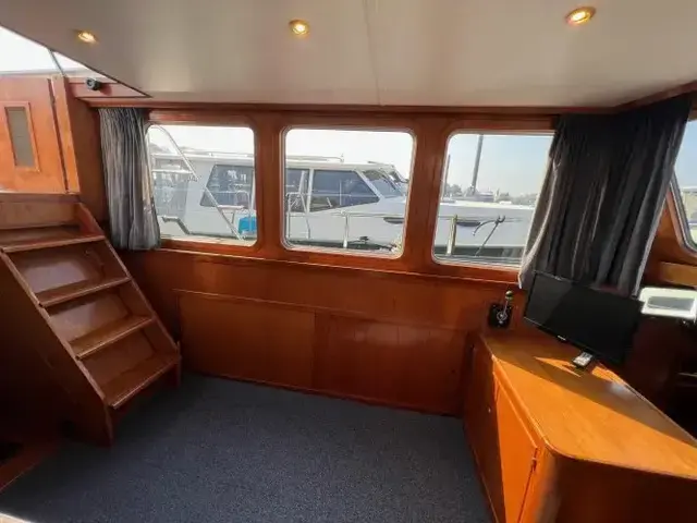 Motor Yacht Monty Bank Spiegelkotter 43 AK Cabrio