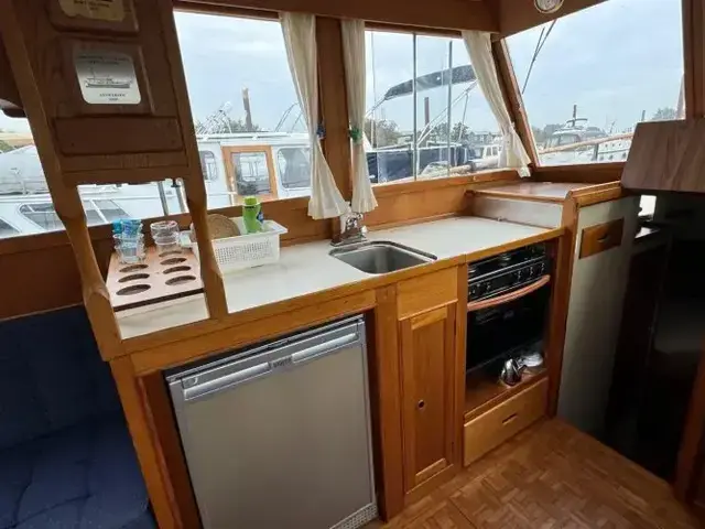 Grand Banks 32