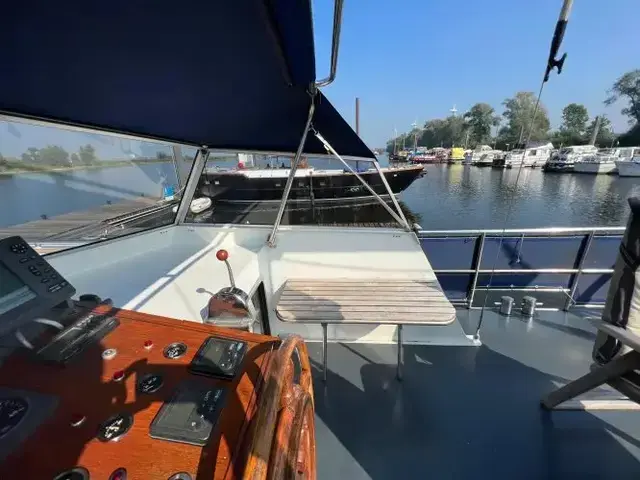 Motor Yacht Monty Bank Spiegelkotter 43 AK Cabrio