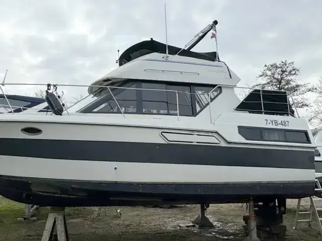 Carver 28 Flybridge