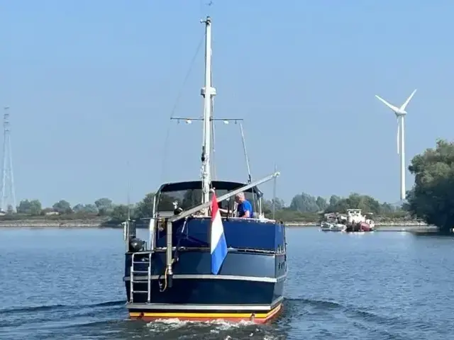 Motor Yacht Monty Bank Spiegelkotter 43 AK Cabrio