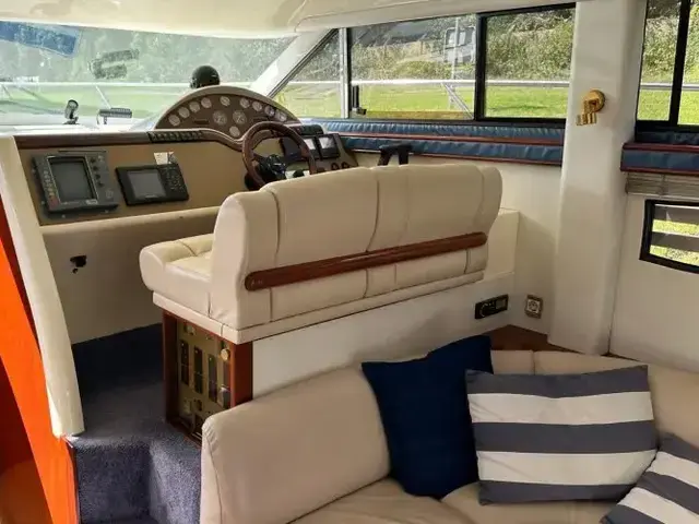 Fairline Phantom 40 Flybridge