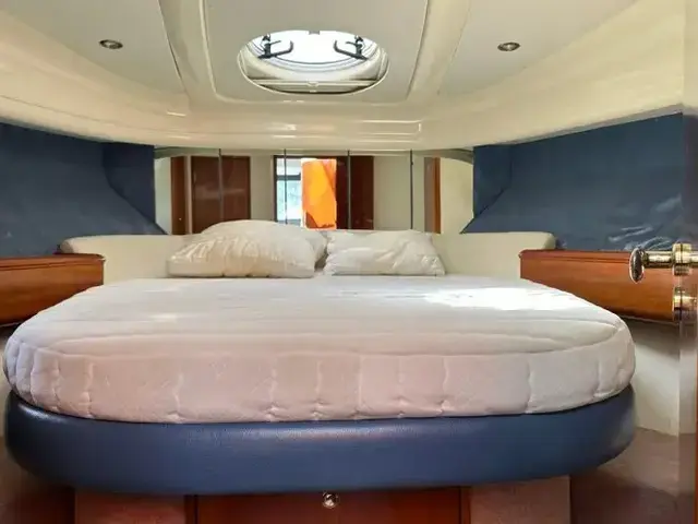 Fairline Phantom 40 Flybridge