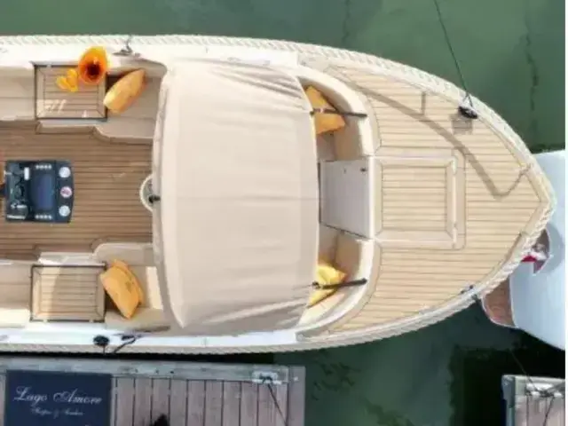 Lago Amore 733 Tender