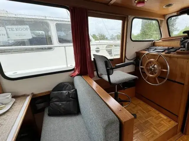 Motor Yacht Daniels Kruiser 11.50 OK Paviljoen